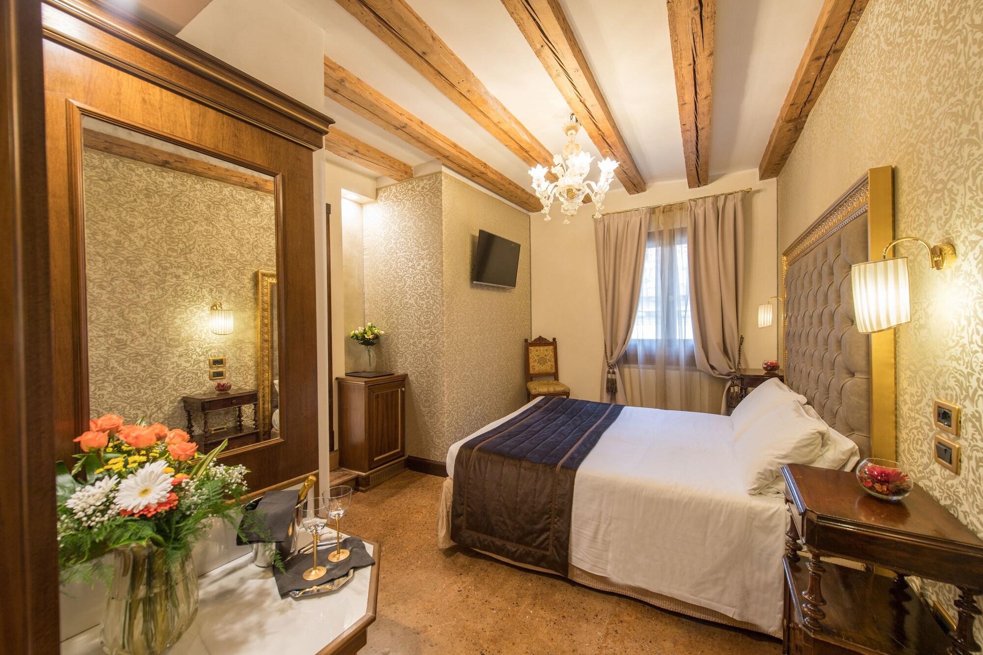 Palazzo Bembo - Exclusive Guest house 2*