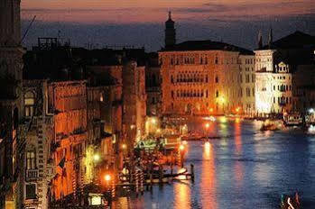 Palazzo Bembo - Exclusive 2* Venice