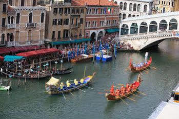 Palazzo Bembo - Exclusive 2* Venice